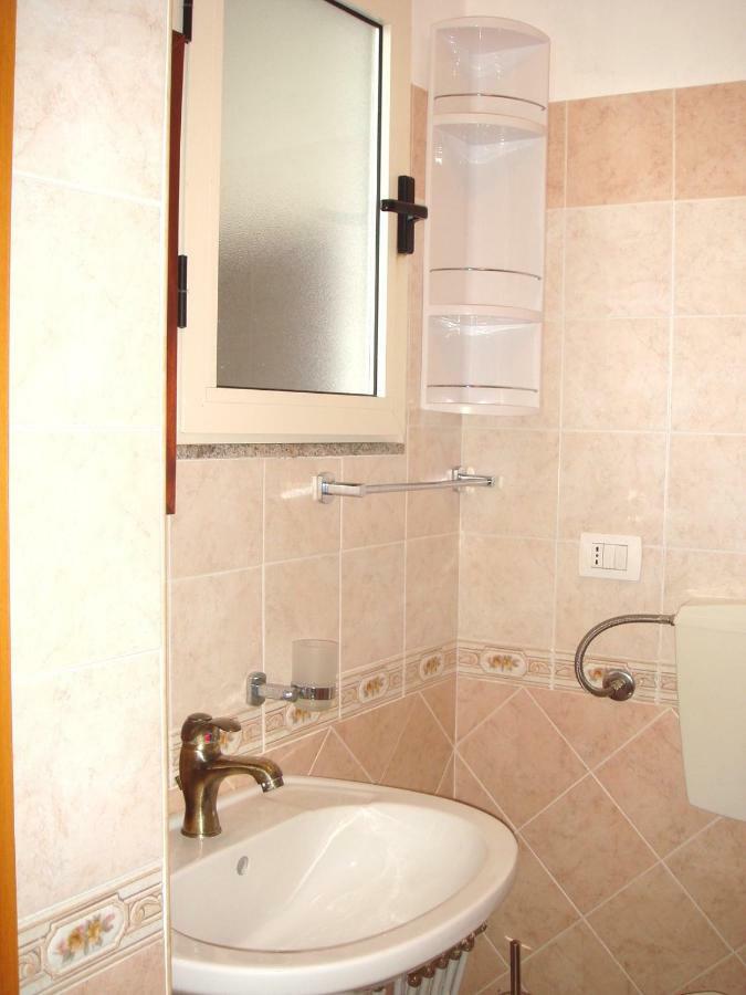Monolocale Loredana Apartment Tergu Exterior photo